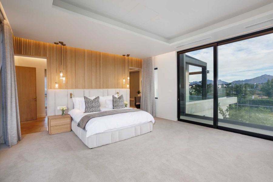 7 Bedroom Property for Sale in Val De Vie Estate Western Cape
